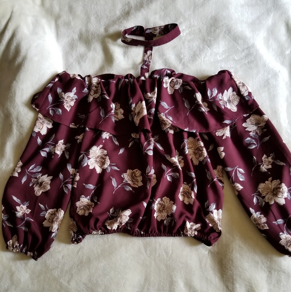 Floral Top w. Choker